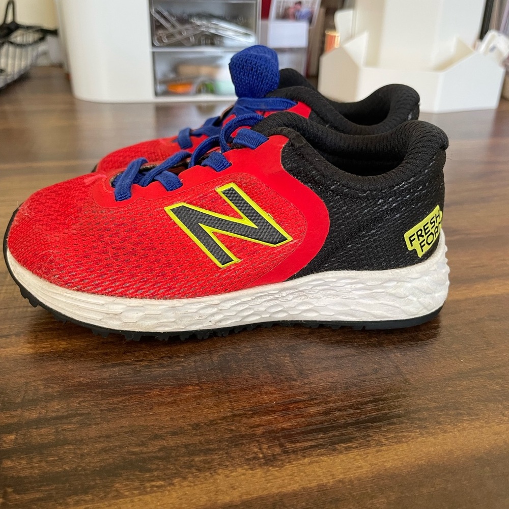 New Balance Slip on Kids Sneakers Sz 6